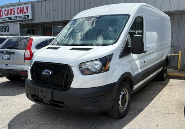 2025 Ford Transit 250 Med Roof Used
